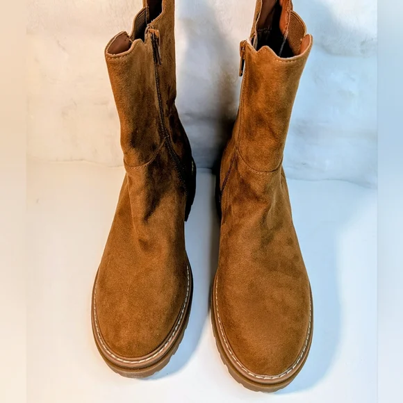 ✨ Burkleef Cognac Ankle Boots – Size 10 (New in Box) ✨ - Picture 4 of 7